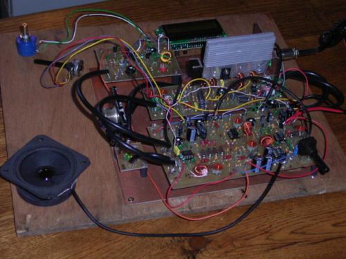 Voici le profil du transceiver BINGO 80 de F4FLU