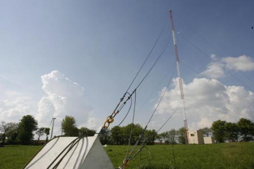 pylone-antennes-radio-littoral-am.jpg